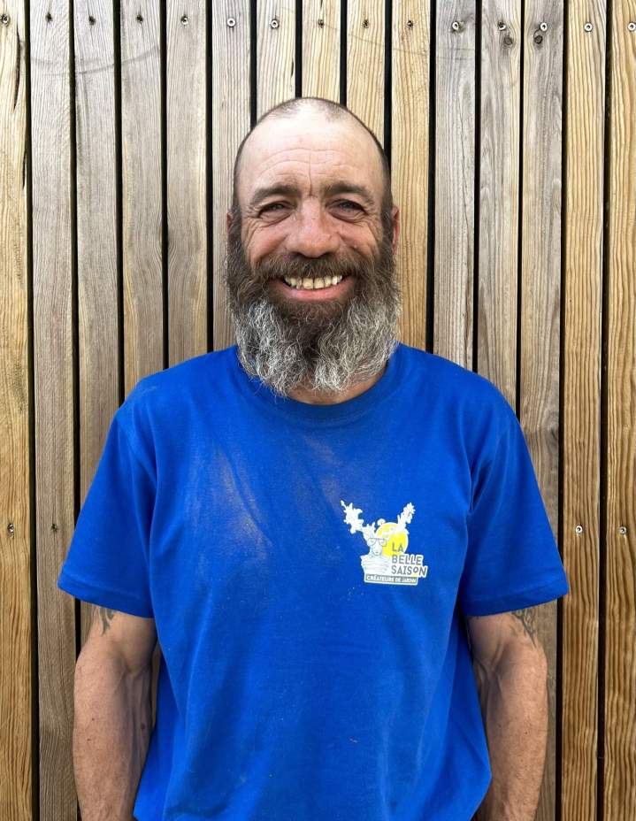 Il apporte soin et précision dans chacun de ses aménagements.